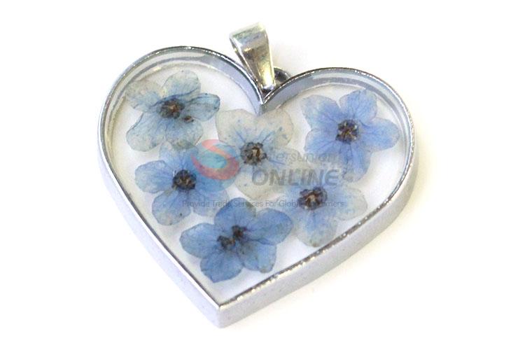 New Arrival Heart Shape Zinc Alloy Real Flower Pendant With Gold Chain