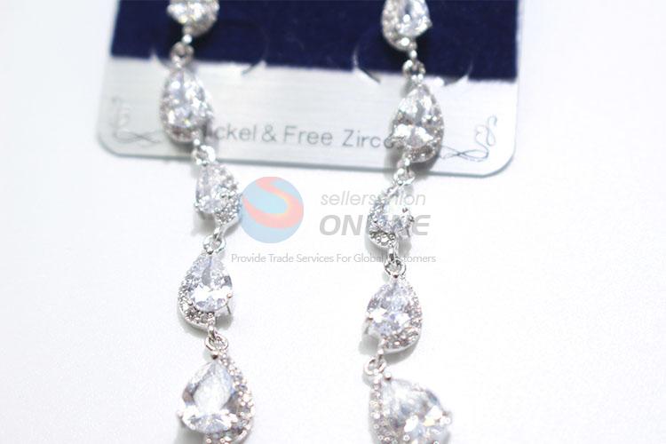 Unique design zircon earring