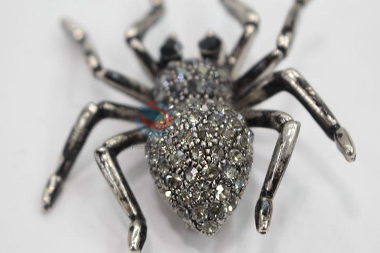 Recent design spide brooch