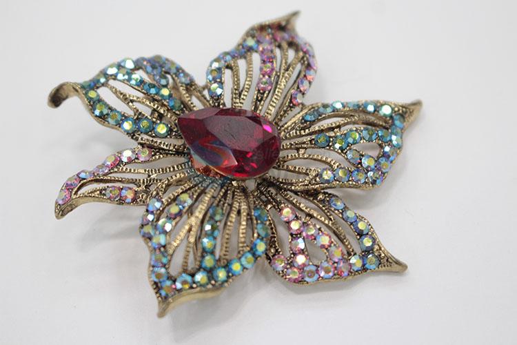 Best selling flower brooch