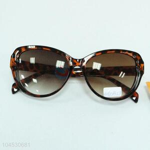 Factory Direct Plastic Sun Glasses for Sale