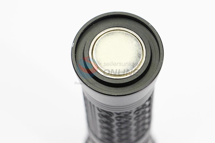 Factory Wholesale Mini Powerful LED Flashlight with T6 Lamp Bulb