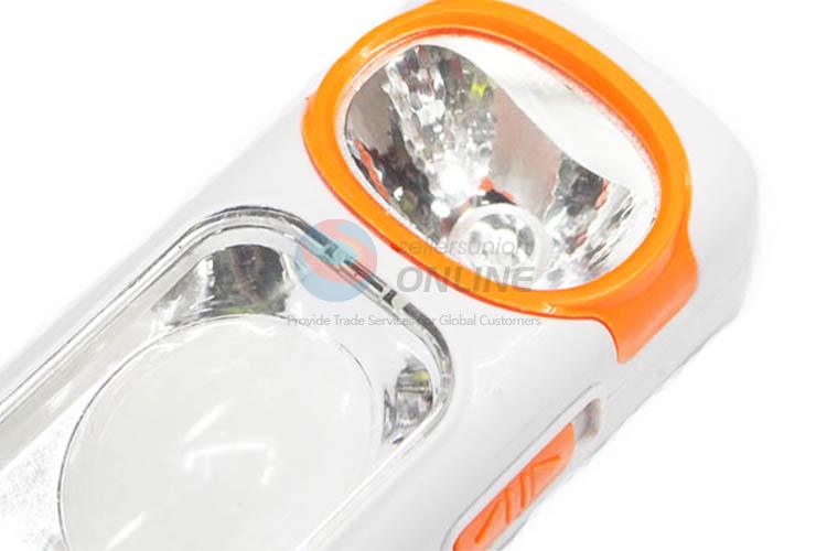 Simple Style White Color Plastic Torch Lamp Flash Light with Battery