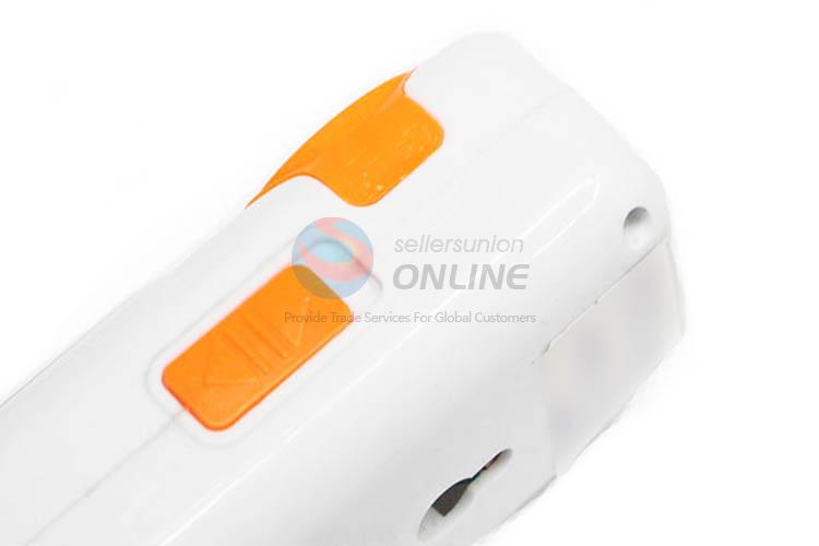 Simple Style White Color Plastic Torch Lamp Flash Light with Battery