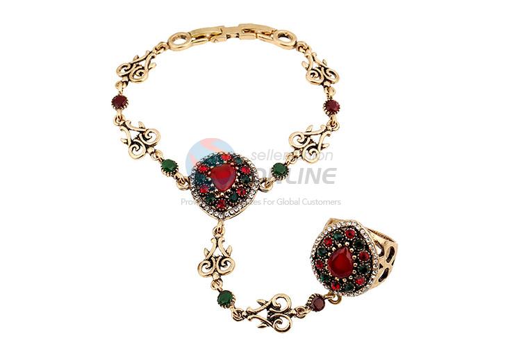 Made in China rhinestone alloy bracelet with ring