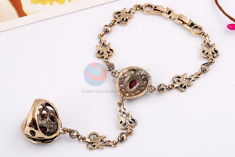 Made in China rhinestone alloy bracelet with ring