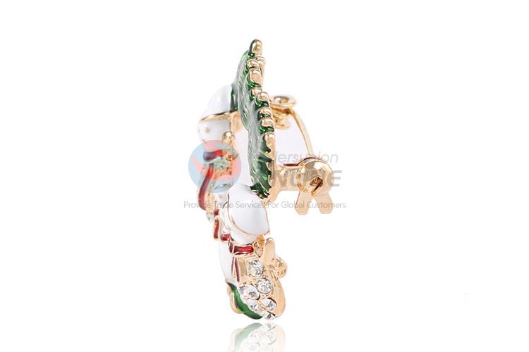 Cheap high quality snowman shape alloy brooch