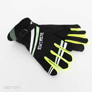 Cheap price sports gloves