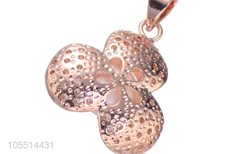 Fashion Design Flower Shape Diamond Necklace Pendant Best Jewelry Accessories