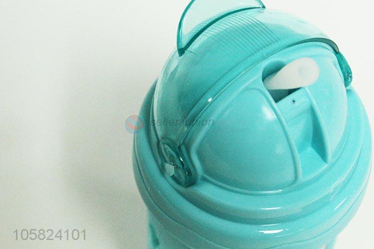塑料水壶
