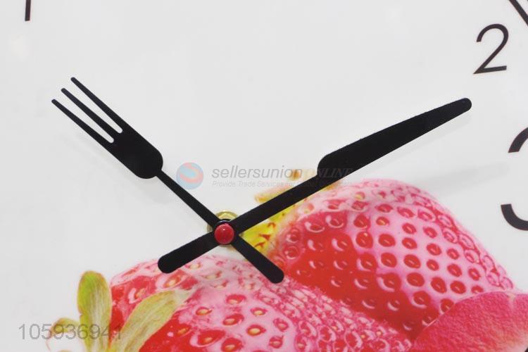 Wholesale Strawberry Pattern Round Wall Clock