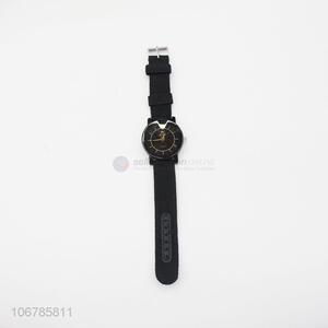 High Quality Ladies Large Dial Watch With Cloth Watchband