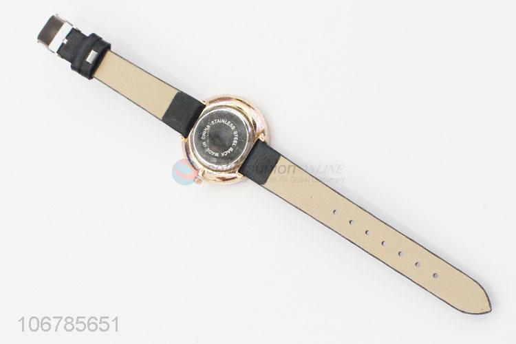 Best Quality Luxury Dial With PU Watchband For Women