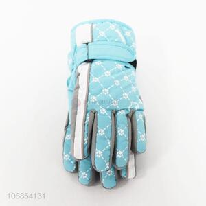 Custom Outdoor Skiing Gloves For Children