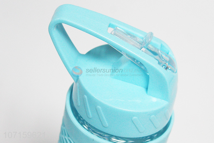 塑料水壶