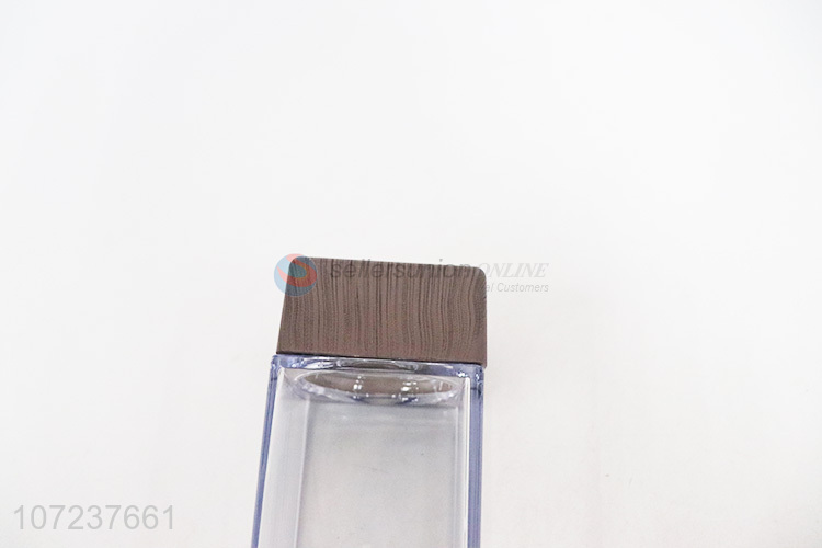 运动正方杯