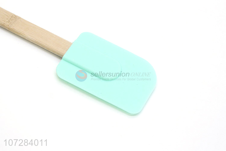 Wholesale Unique Design Bbq Silicone Shovel With Bamboo Handle
