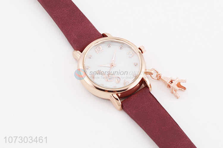 Delicate Design Round Dial Wristwatch With Fashion Accessories