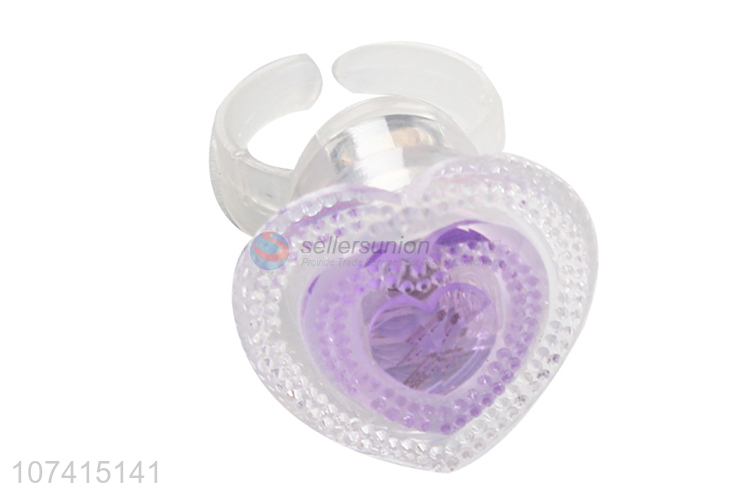 Bottom Price Children Toy Heart Shape Plastic Ring Flash Toy