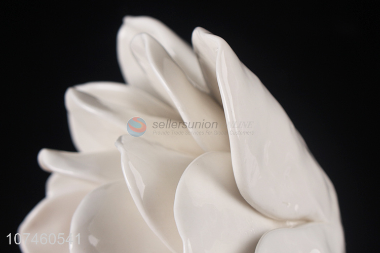 New Design Flower Shape Ceramic Candle Holders Fashion Crafts