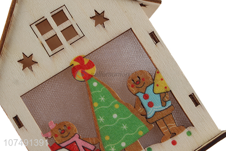 Factory Price Christmas Decoration Wooden Crafts Christmas House Pendant