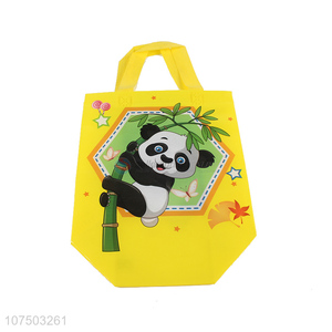 Factory Price Panda Pattern Portable Recycle Non-Woven Shopping Cheap Eco Friendly Tote Bag