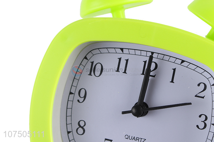 Reasonable Price Colored Plastic Quartz Alarm Clock Table Desk Clock