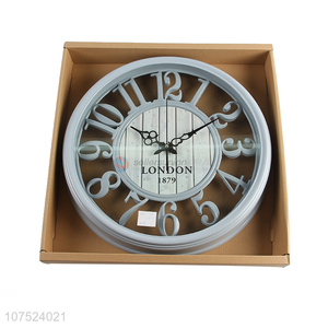 China manufacturer decorative hollowed-out bedroom wall clock living room quartz clock
