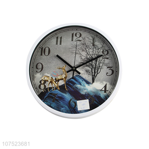 Popular products trendy elk pattern wall clock no-punch silent clock for classroom decoration