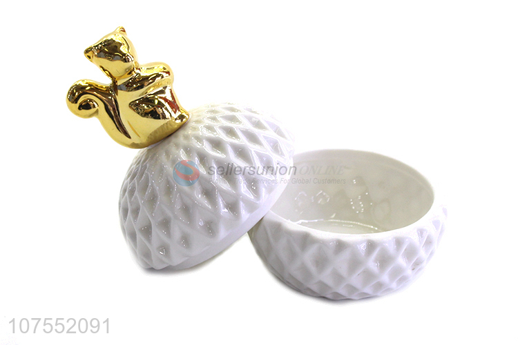 Good Price White Ceramic Storage Jar With Gold Squirrel Decoration Lid
