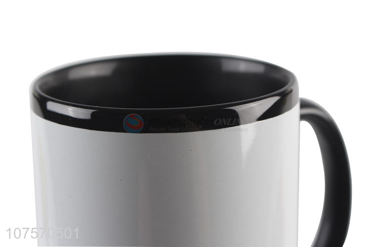 Contracted design 11oz black white fashion ceramic cup with handle