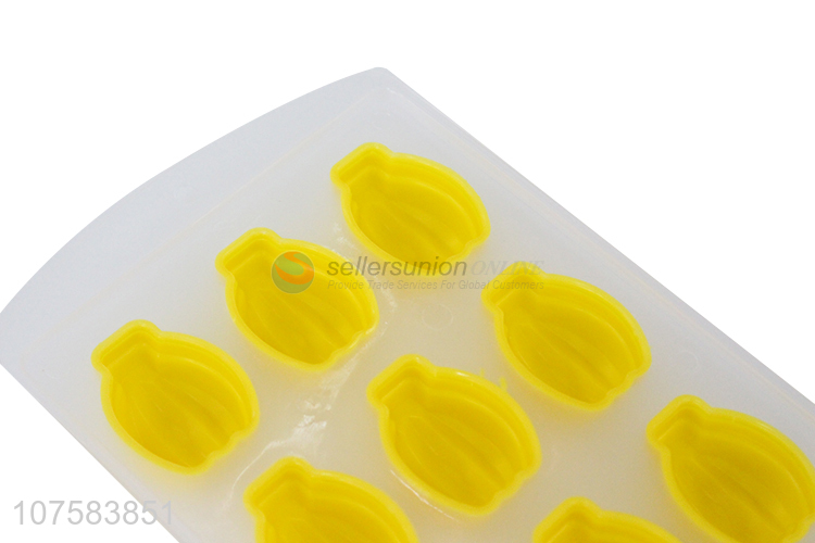 New Design Banana Shape Ice Cube Tray Silicone Ice Mould