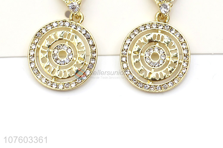 Good quality fashion round hollow earrings with clear rhinestones