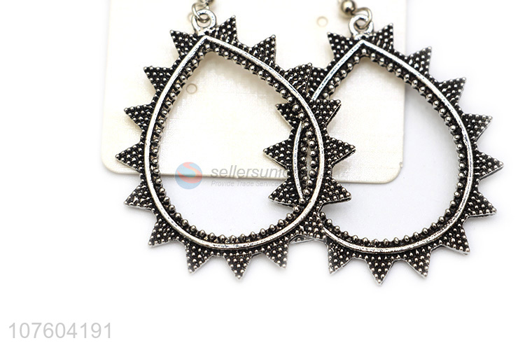 Yiwu factory geometric alloy earrings personalized earrings for ladies