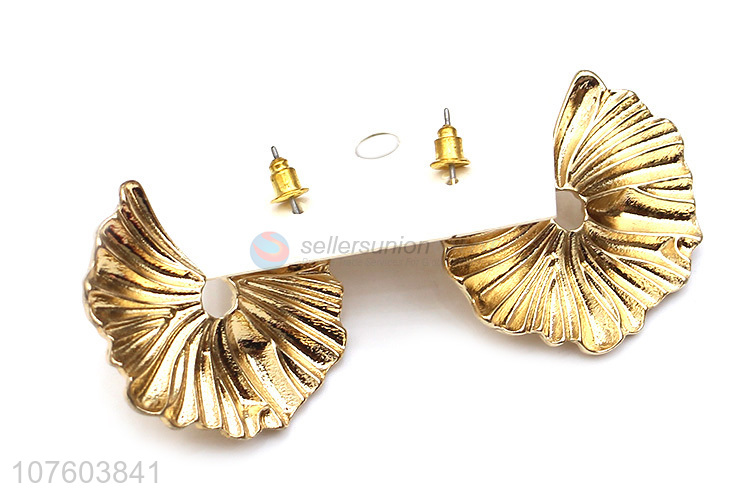 Factory price chunky leaf alloy earrings women metal earrings