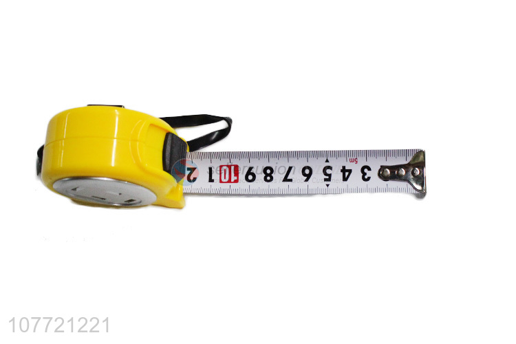 Portable steel measure tape suitable for construction