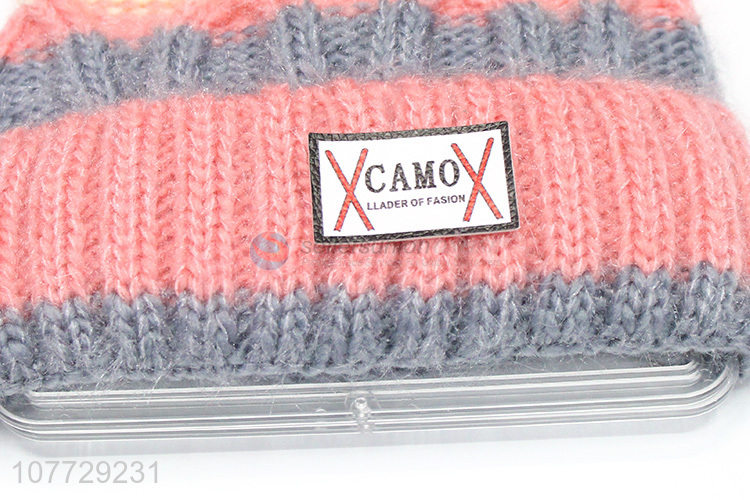 Top seller women winter hat ladies fleecy knitting beanie hat with pompom