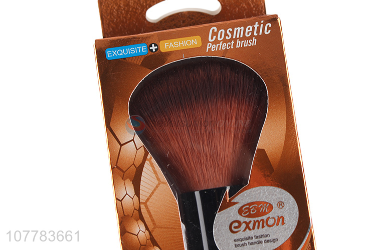 Wholesale exquisite fashionable import hair blush brush beauty tools