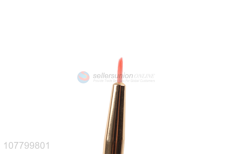 China manufacturer fashion makeup brush eyeliner brush with wood handle