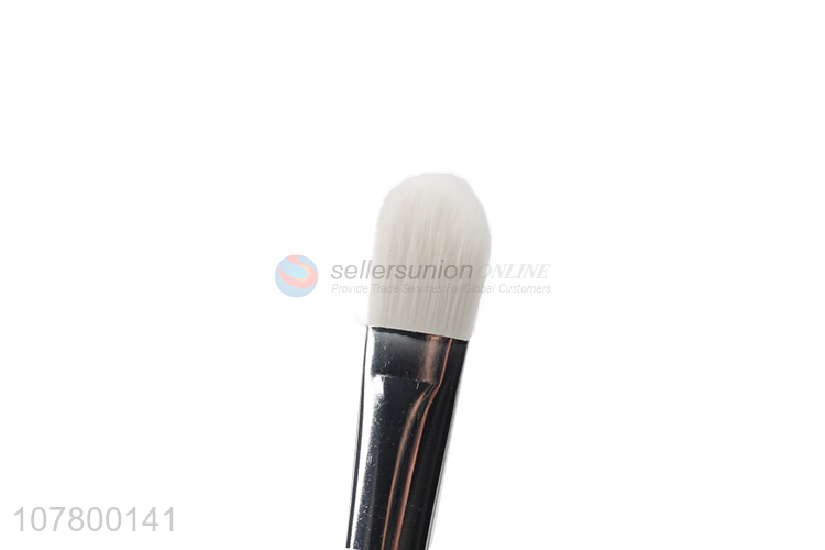 China factory ladies cosmetic tools soft hair eyeshadow brush