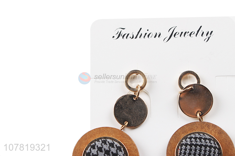 Wholesale vintage houndstooth pattern wooden geometric earrings