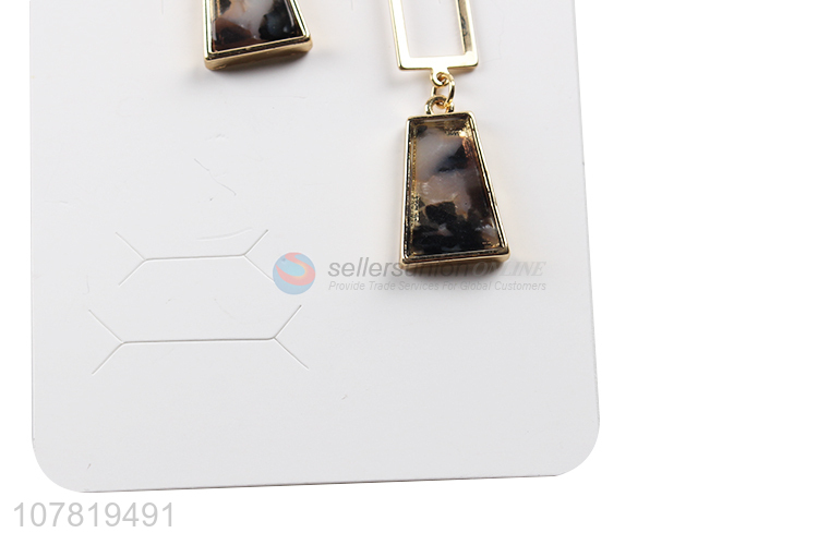 Fashionable asymmetric acetic acid acrylic zinc alloy drop earrings