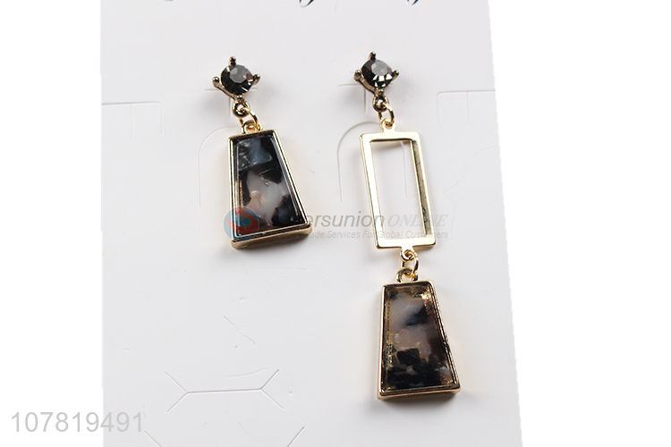 Fashionable asymmetric acetic acid acrylic zinc alloy drop earrings