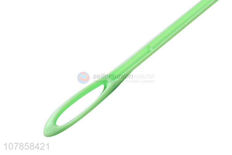 Wholesale Practical Plastic Cleaning Brush With Long Handle