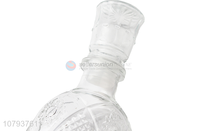 Hot selling clear eco-friendly vodka decanter glass wine bottle 850ml
