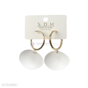 Wholesale cheap price delicate women stud earrings with white pendant