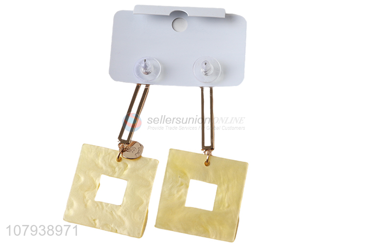 Hot selling fashion design women jewelry earrings with square pendant