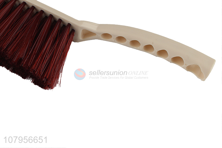 Low price wholesale beige plastic hair brush household bed brush