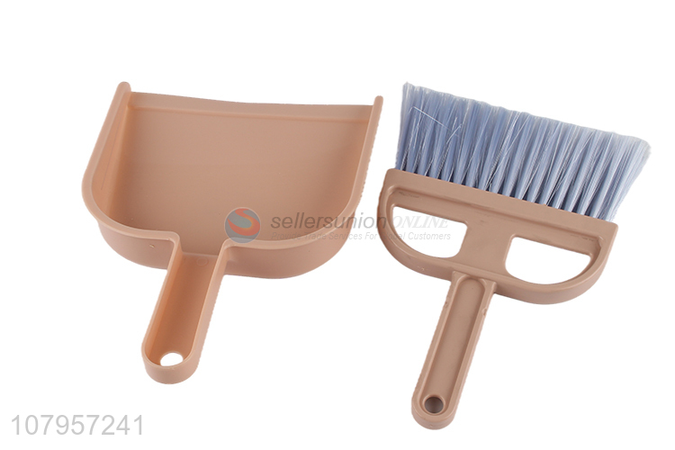 Yiwu wholesale plastic small dustpan set household cleaning tools