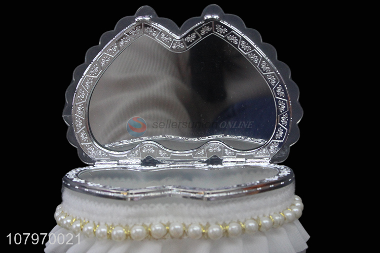 Good quality fine double-heart shaped plastic jewelry case with pearls